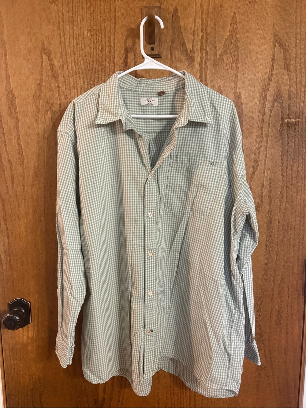 Men’s Light Green Gingham Button-Down Shirt